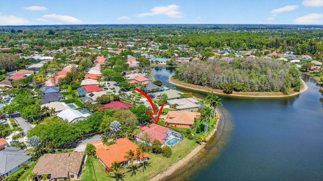 132 Kapok Crescent, Royal Palm Beach, FL 33411