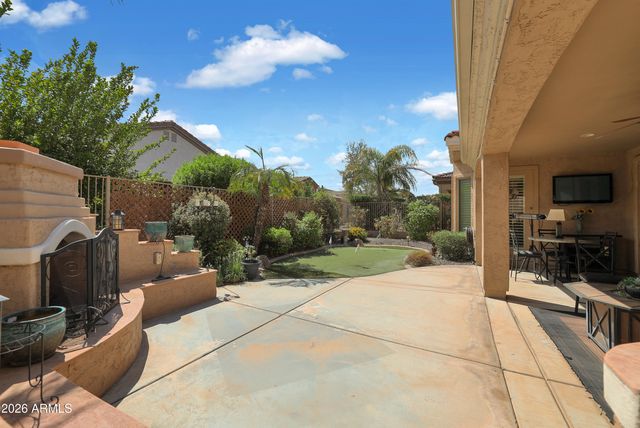 4755 E RAKESTRAW Lane, Gilbert, AZ 85298