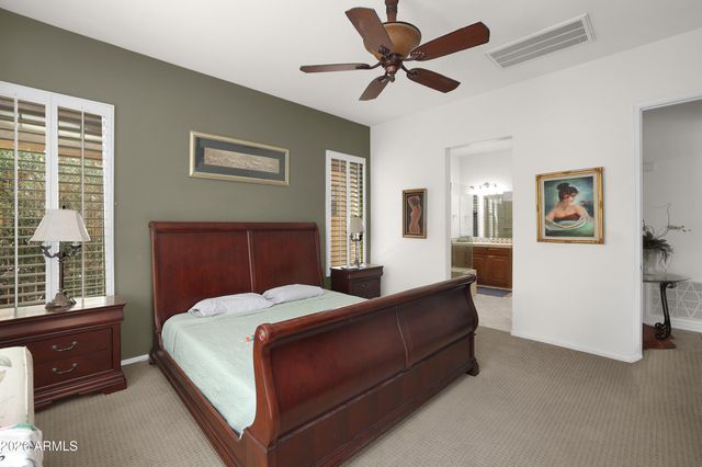 4755 E RAKESTRAW Lane, Gilbert, AZ 85298