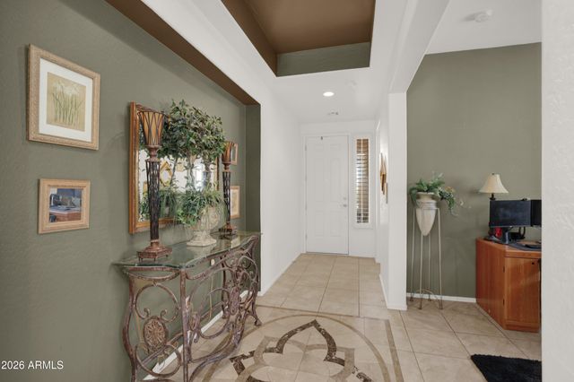 4755 E RAKESTRAW Lane, Gilbert, AZ 85298