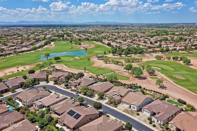 4755 E RAKESTRAW Lane, Gilbert, AZ 85298