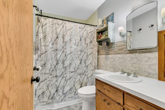 51 21st Avenue N, Saint Cloud, MN 56303