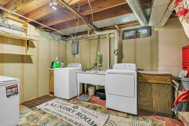 51 21st Avenue N, Saint Cloud, MN 56303