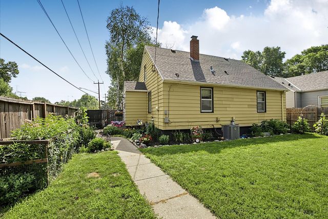 51 21st Avenue N, Saint Cloud, MN 56303