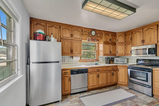 51 21st Avenue N, Saint Cloud, MN 56303