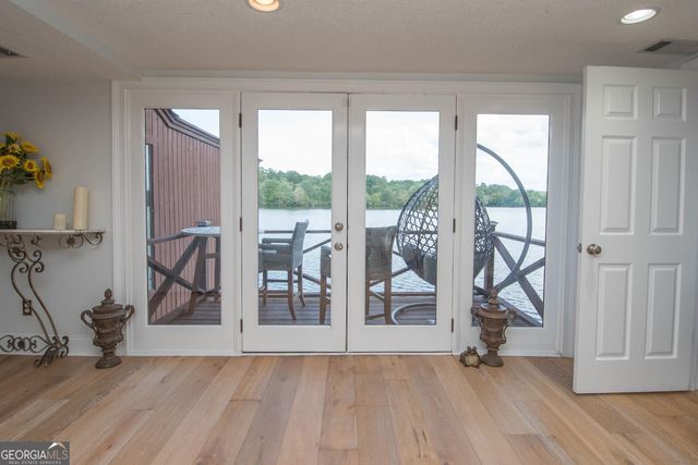 8 Northlake Circle, Peachtree City, GA 30269