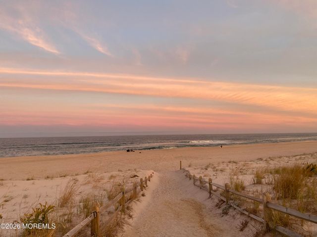 10 SE Central Avenue 6, Seaside Park, NJ 08752