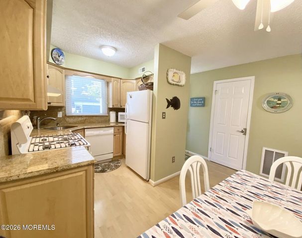 10 SE Central Avenue 6, Seaside Park, NJ 08752