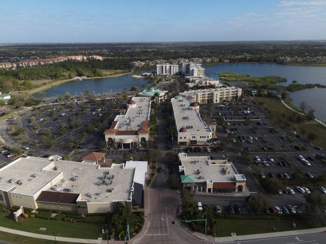 7710 LAKE VISTA COURT 401, Lakewood Ranch, FL 34202