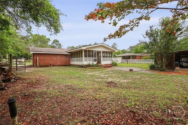 985 Seven Oaks Road, Jesup, GA 31546