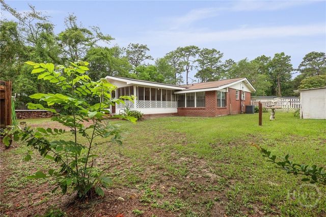 985 Seven Oaks Road, Jesup, GA 31546
