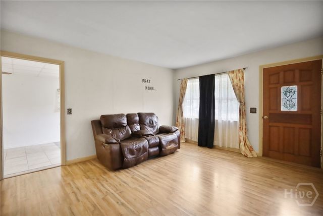 985 Seven Oaks Road, Jesup, GA 31546