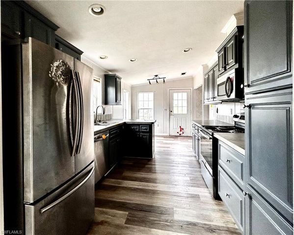 3007 52nd ST W, Lehigh Acres, FL 33971