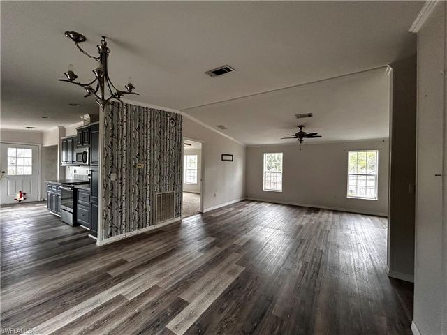 3007 52nd ST W, Lehigh Acres, FL 33971