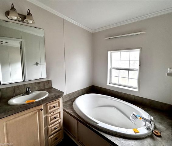 3007 52nd ST W, Lehigh Acres, FL 33971