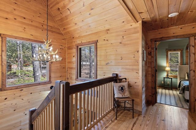 236 Logan Drive, Mineral Bluff, GA 30559