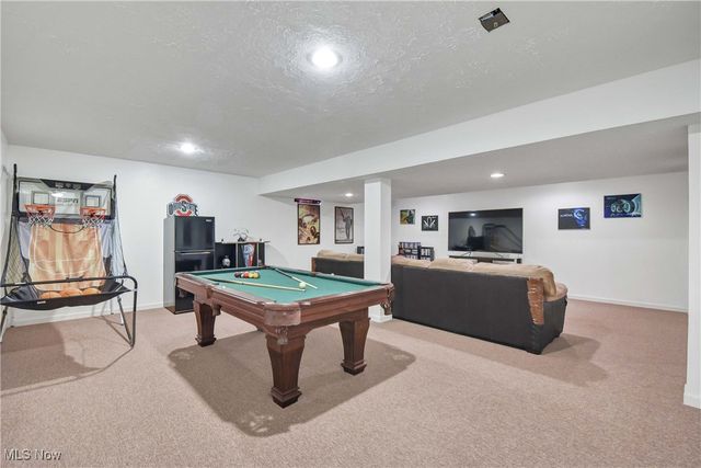 38698 Country Meadow Way, North Ridgeville, OH 44039