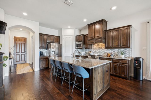 9053 Lakeside Drive, Fort Worth, TX 76179