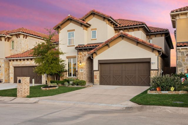 9053 Lakeside Drive, Fort Worth, TX 76179