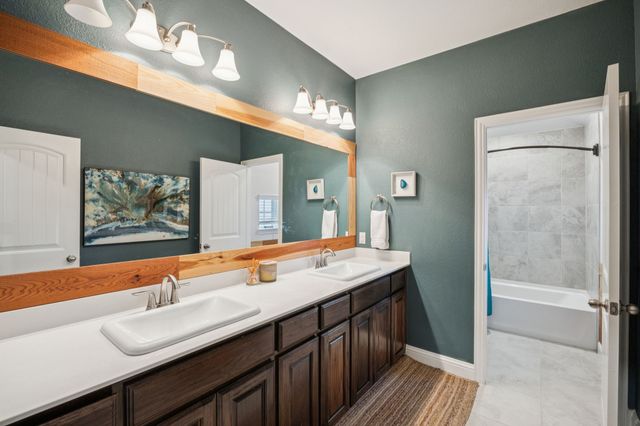 9053 Lakeside Drive, Fort Worth, TX 76179