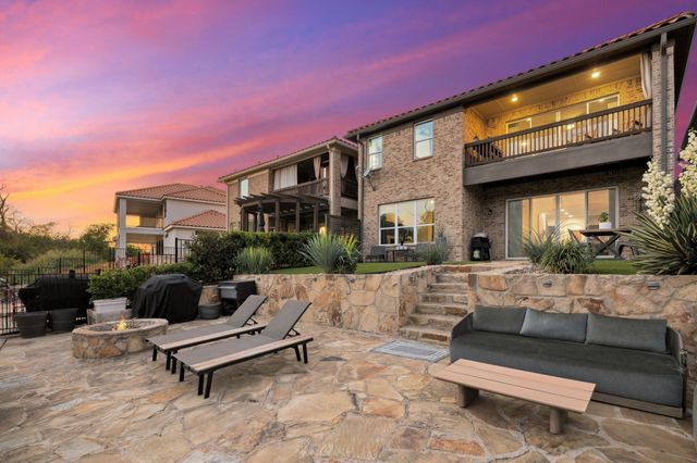 9053 Lakeside Drive, Fort Worth, TX 76179