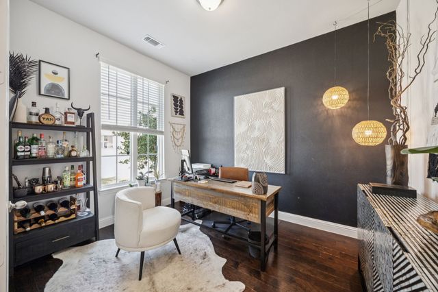 9053 Lakeside Drive, Fort Worth, TX 76179