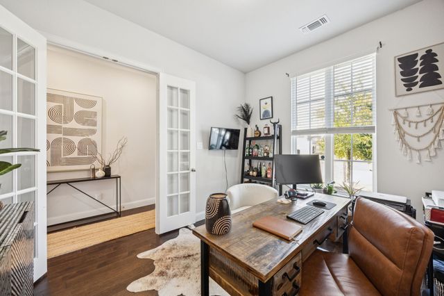 9053 Lakeside Drive, Fort Worth, TX 76179