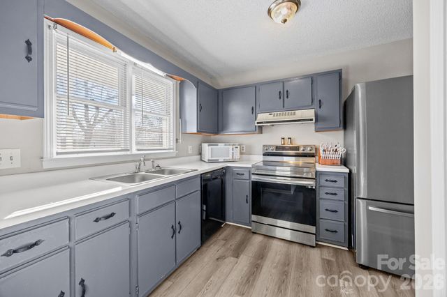 1010 Oakmont Court, Salisbury, NC 28146