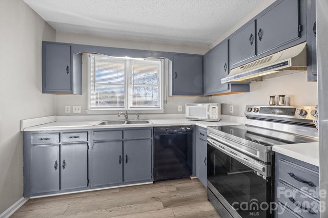 1010 Oakmont Court, Salisbury, NC 28146