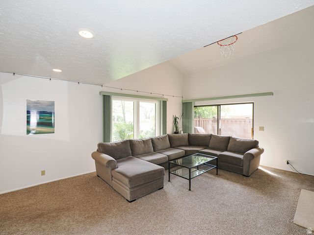 2074 E MICHIGAN AVE, Salt Lake City, UT 84108