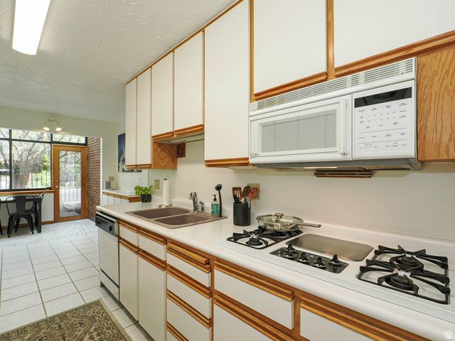 2074 E MICHIGAN AVE, Salt Lake City, UT 84108