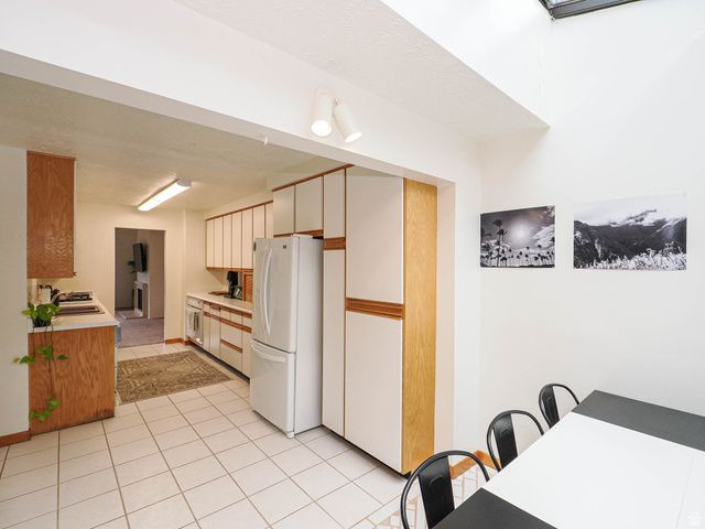 2074 E MICHIGAN AVE, Salt Lake City, UT 84108