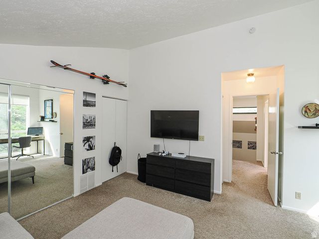 2074 E MICHIGAN AVE, Salt Lake City, UT 84108