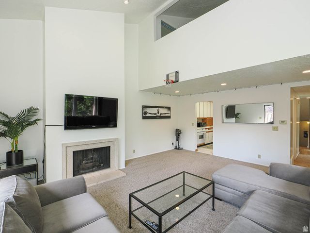 2074 E MICHIGAN AVE, Salt Lake City, UT 84108