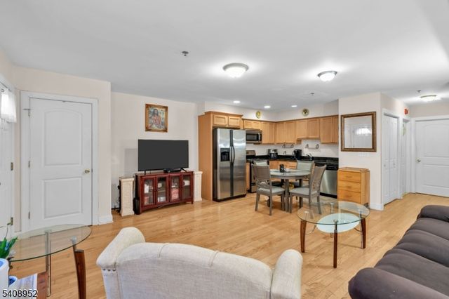 5 Maple Ave 102, Union Twp., NJ 07088