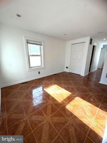 208 WASHINGTON S, Baltimore, MD 21231