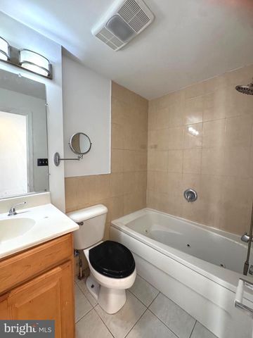 208 WASHINGTON S, Baltimore, MD 21231