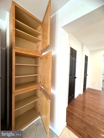 208 WASHINGTON S, Baltimore, MD 21231