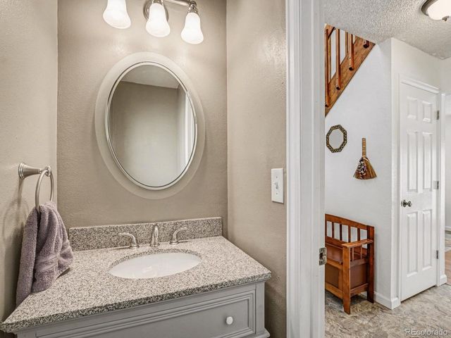 14864 E Warren Ave, Aurora, CO 80014