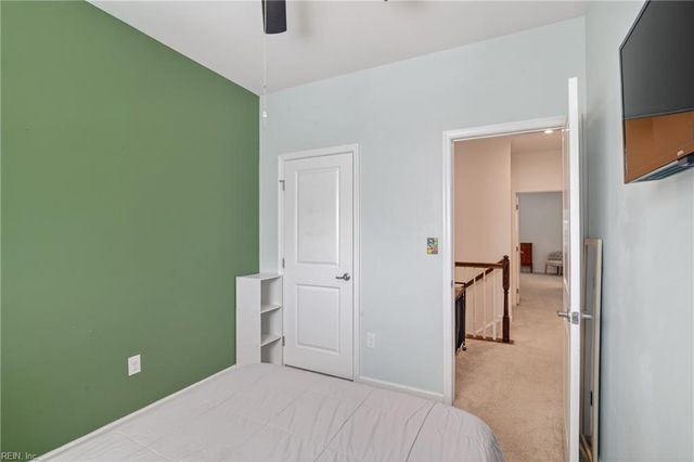 4336 Whitfield Ln, Chesapeake, VA 23324