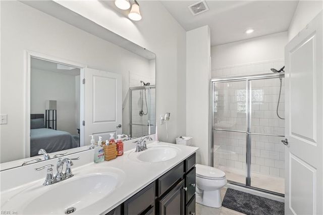 4336 Whitfield Ln, Chesapeake, VA 23324