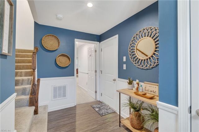 4336 Whitfield Ln, Chesapeake, VA 23324