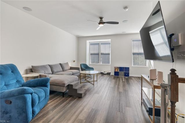 4336 Whitfield Ln, Chesapeake, VA 23324