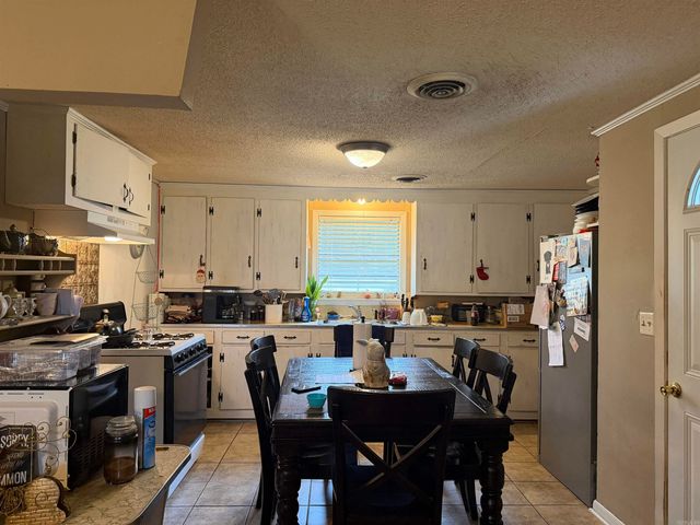 805 S Hardin Reed Road, Pine Bluff, AR 71602