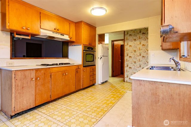 22731 Hull Road, Mount Vernon, WA 98226