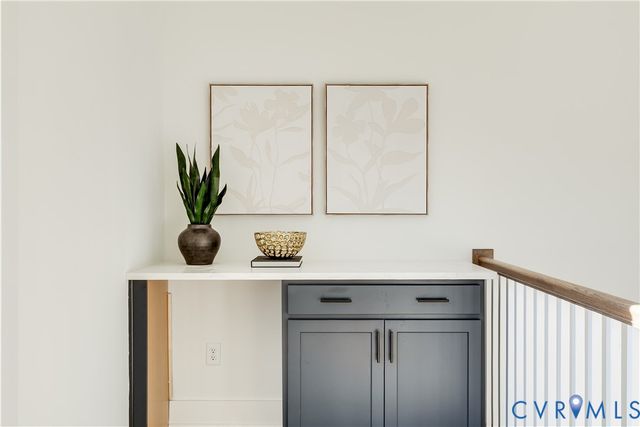 2533 M St, Richmond, VA 23223