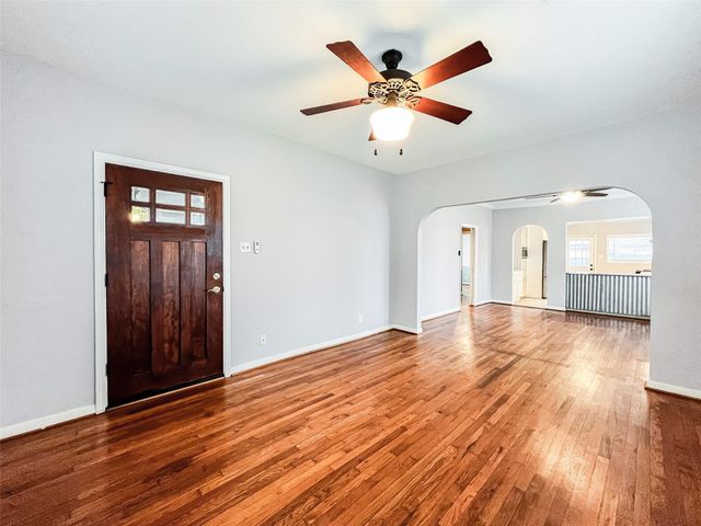 4035 Michaux Street, Houston, TX 77009