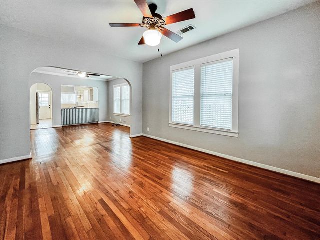 4035 Michaux Street, Houston, TX 77009