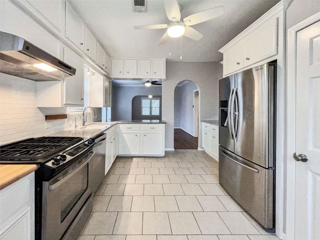 4035 Michaux Street, Houston, TX 77009