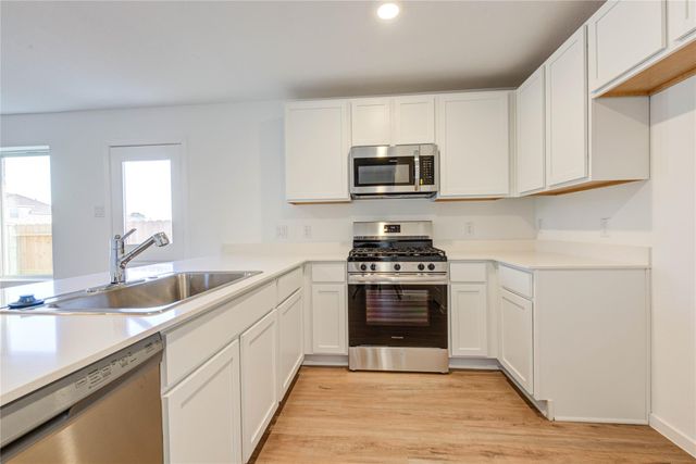 3146 Savannah Rose Drive, Angleton, TX 77515